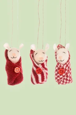Kerstbal  Baby Mice in Red Blankets Red
