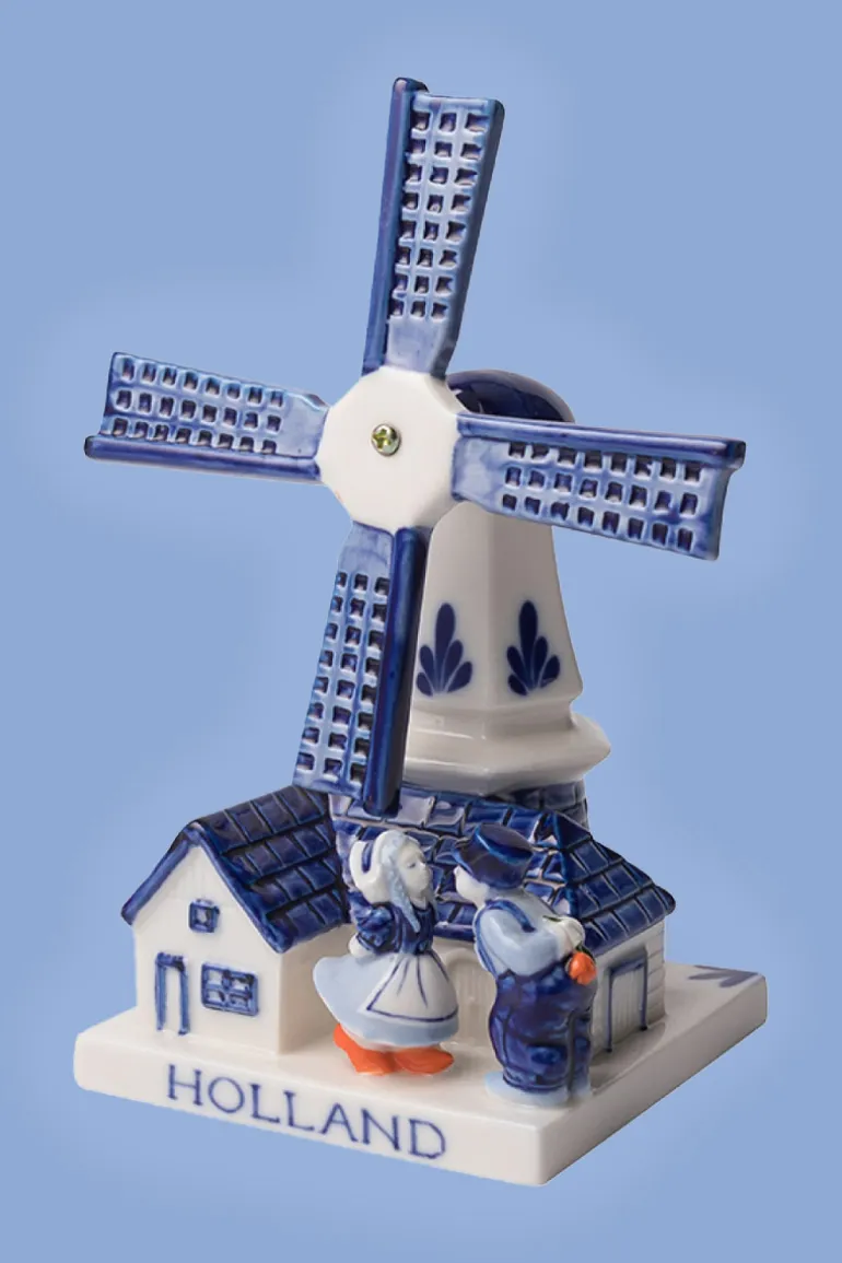 Molen Met Kissing Couple Middel